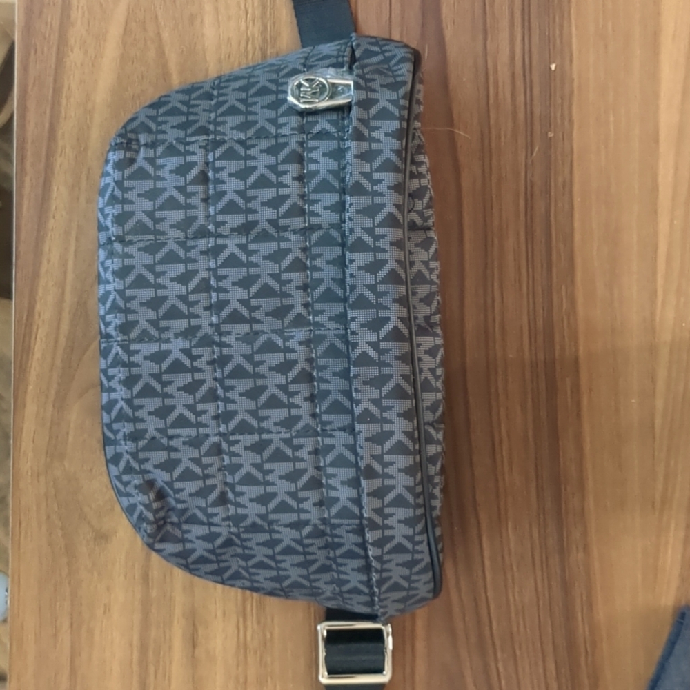 Michael Kors Sling Bag